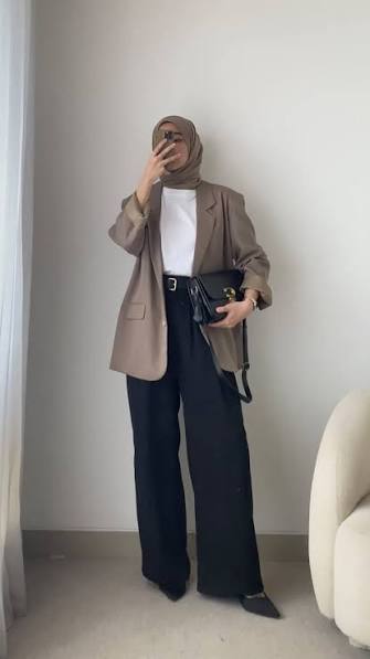 Oversized charcoal gray wool structured blazer