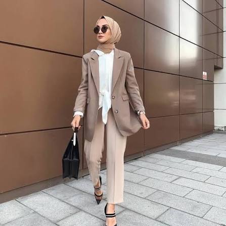 Women collection — effortless tailoring and silks